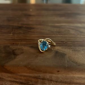 Blue topaz ring